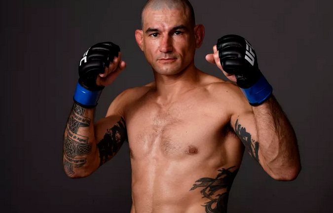 ווינס פישל לוחם MMA UFC